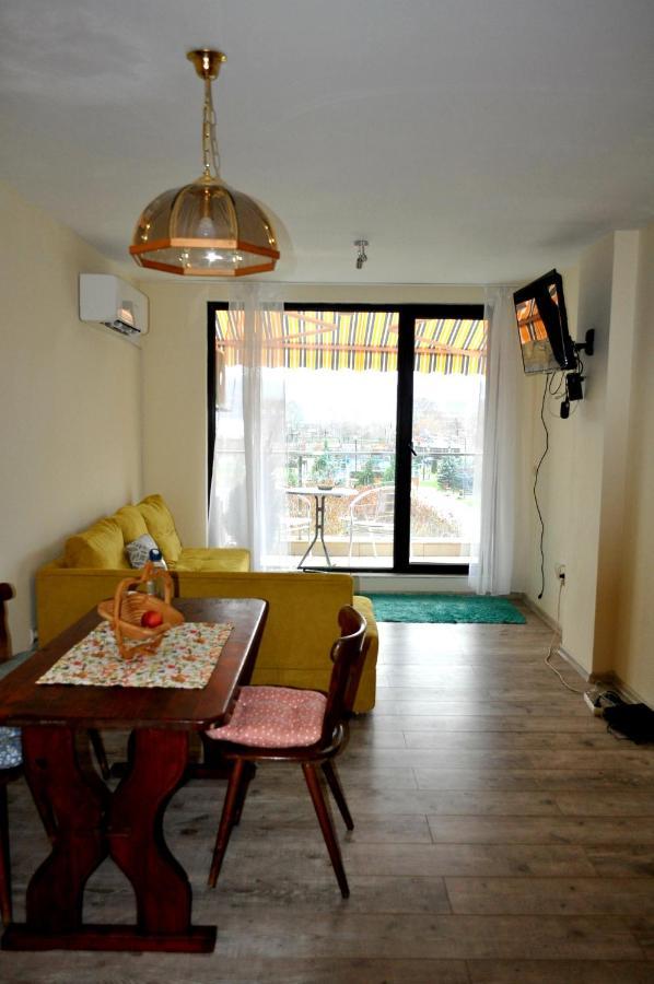New Apartment At A Great Location ブラゴエヴグラト エクステリア 写真